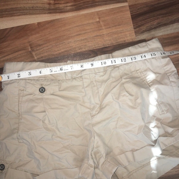 Banana Republic Heritage Womens Shorts - Size 6 - Picture 4 of 6